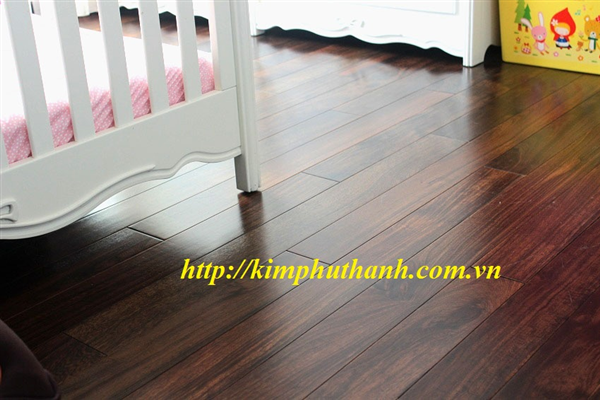 Sàn gỗ Chiu Liu 18 x 120 x 1500 mm